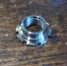 15-4312 Dado molla frizione