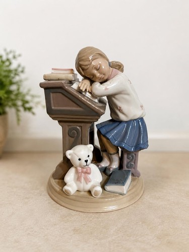 Statuina porcellana vintage