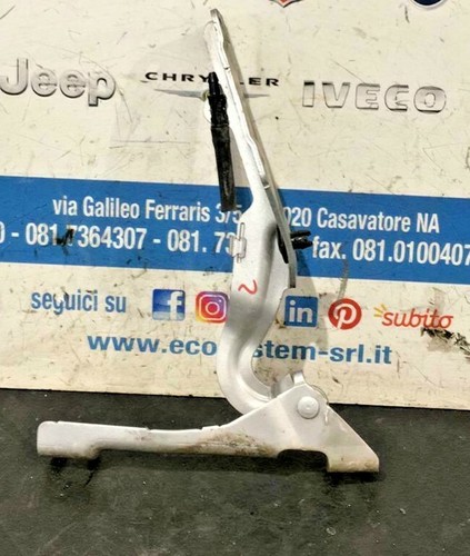 Ricambi usati cerniera destra - ricambi,