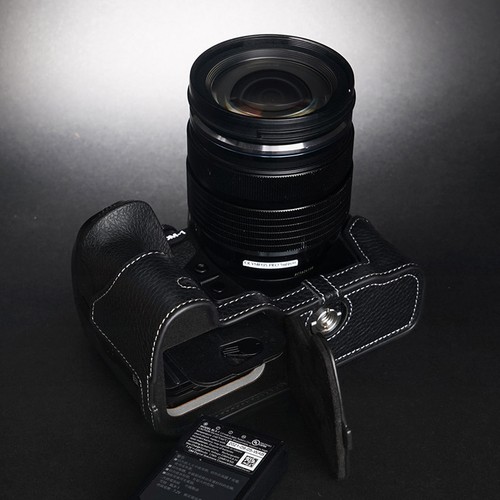 Custodia mezza fotocamera - , in