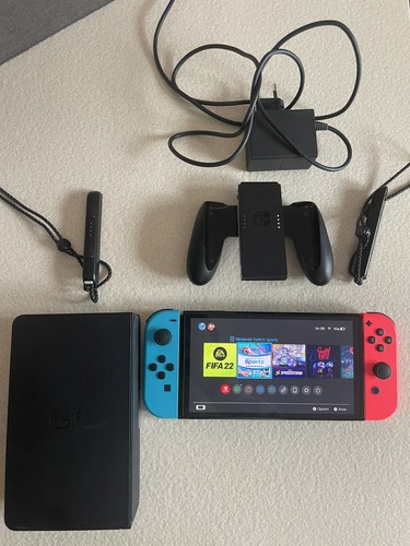 Nintendo switch modello oled - nintendo,