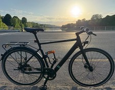 City bike elettrica TENWAYS CGO600 colore nero ottime condizioni e full optional