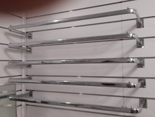 appendiabiti da parete moderno per negozio cm 110 laeghezza cm 40