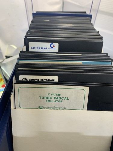 Commodore 128 93 floppy - 93,
