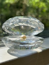 Swarovski Clam Statuina