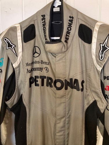 Tuta petronas amg - petronas,