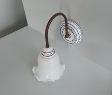 Aldo Bernardi Lampada parete ceramica bianca decoro blu  e vetro Linea TORCIO