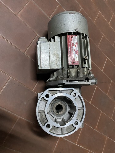 Motore elettrico trifase