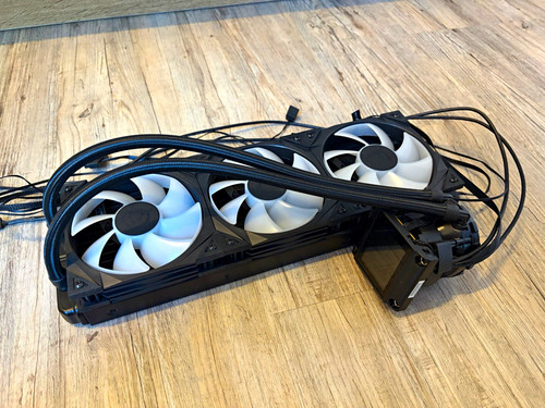 Msi meg coreliquid - msi, s360