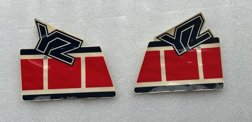 Adesivo emblema serbatoio per