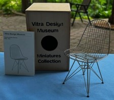 Sedia in metallo Vitra Design Museum miniatura Charles & Ray Eames mobile basso costo