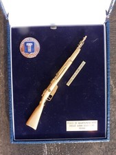 COFANETTO CON MINIATURA DI FUCILE 91/38 COMANDO LOGISTICO ESERCITO POLO TERNI   