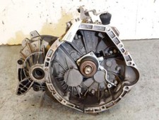 P04668909AD CAMBIO MANUALE