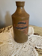 Antica bottiglia fluida per