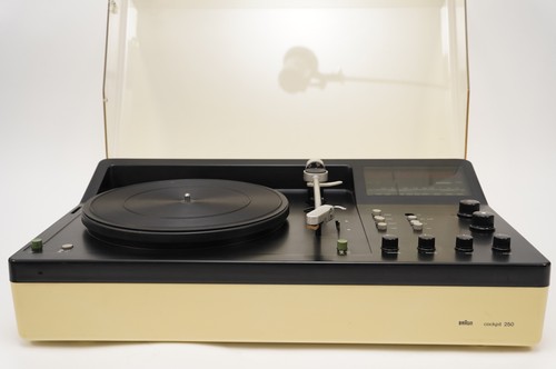 Braun cockpit 250 - braun, radio