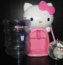Hello Kitty 64 ounce Pink &