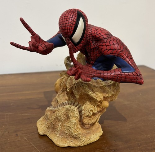 Marvel universe spider man - marvel, spider-man