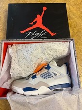 Nike Air Jordan 4 MILITARY