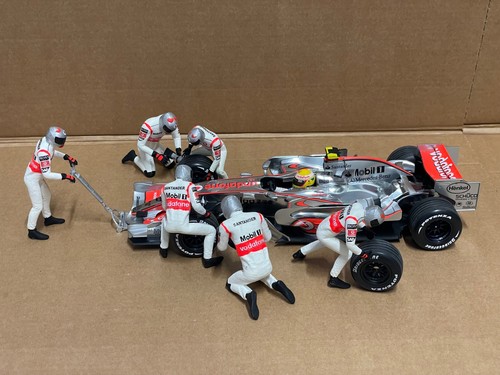 Diorama pit stop hamilton - stop,