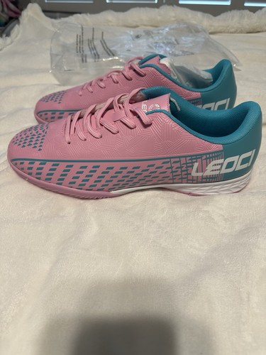 Sneaker sportiva geometrica
