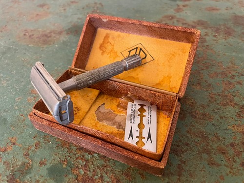 Rasoi barba vintage - da,