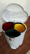 Cestino per rifiuti differenziati a pedale 40L in plastica Curver