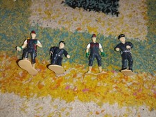 LOTTO 4 VECCHI SOLDATINI