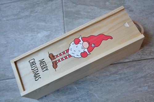 Empty wooden wine - wine, champagne