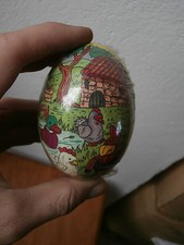 Uovo di Pasqua in cartone