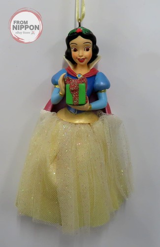 Disney store limited figurine - disney,