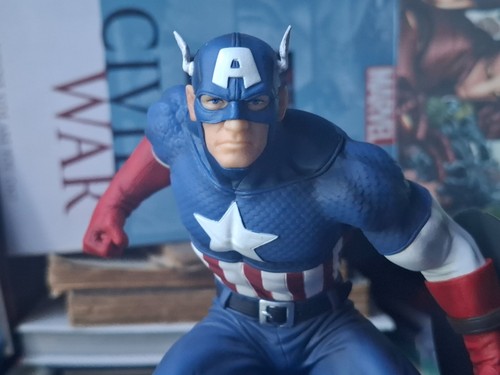 Figurine statue captain - figurine,
