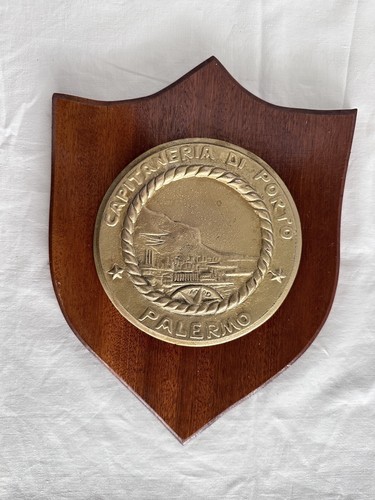 Crest capitaneria porto di - di,