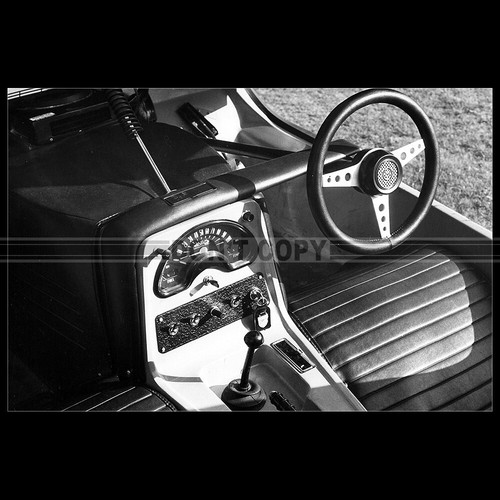 Photo 038858 bond bug 700 - photo,