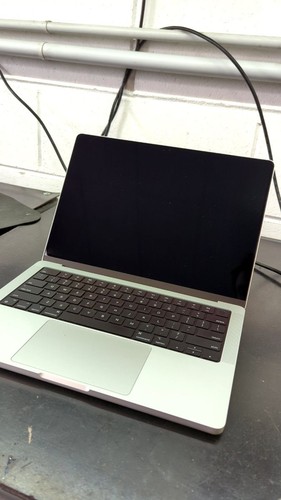 Macbook pro m1 - pro,