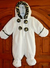 "Rothschild" Infant Girl's Hooded Faux Sherpa Footed Pram 6-9 months