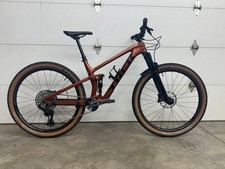 2023 TREK Top Fuel 9.8 GX AXS