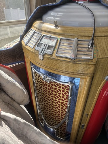 Seeburg jukebox woodgrain - seeburg,