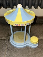 Giostra Gazebo Nel Giardino