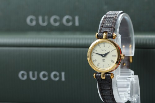 Ecc con cassa orologio - [ecc, cassa]