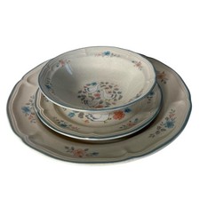 Set piatti e ciotola vintage