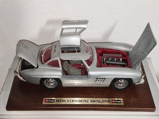 Mercedes Benz 300 SL 1954 Burago Con Piedistallo