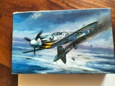 1/48  MESSERSCHMITT BF-109 G-6 "HARTMANN"  -  FUJIMI  (COMPLETE NO DECALS)
