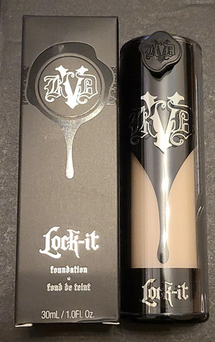 Fondotinta kat von - kat, it