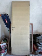 Portoncino d'ingresso in legno (colore BIANCO) con chiavistello a pavimento