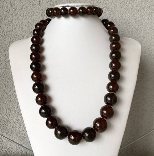 Antica collana ambra rotonda