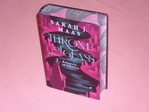 Throne glass kriegerin im - throne,