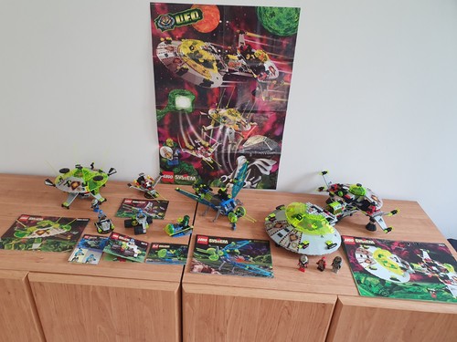 Lego space ufo insectoid - lego,