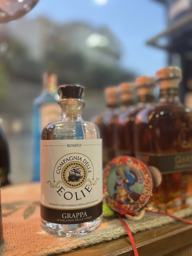 Grappa malvasia delle - di,
