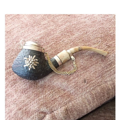 Pipa tabacco tagliente fatta - , a
