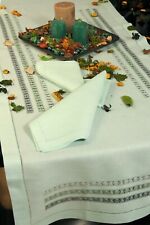 Runner di Lino Centro Ricamato